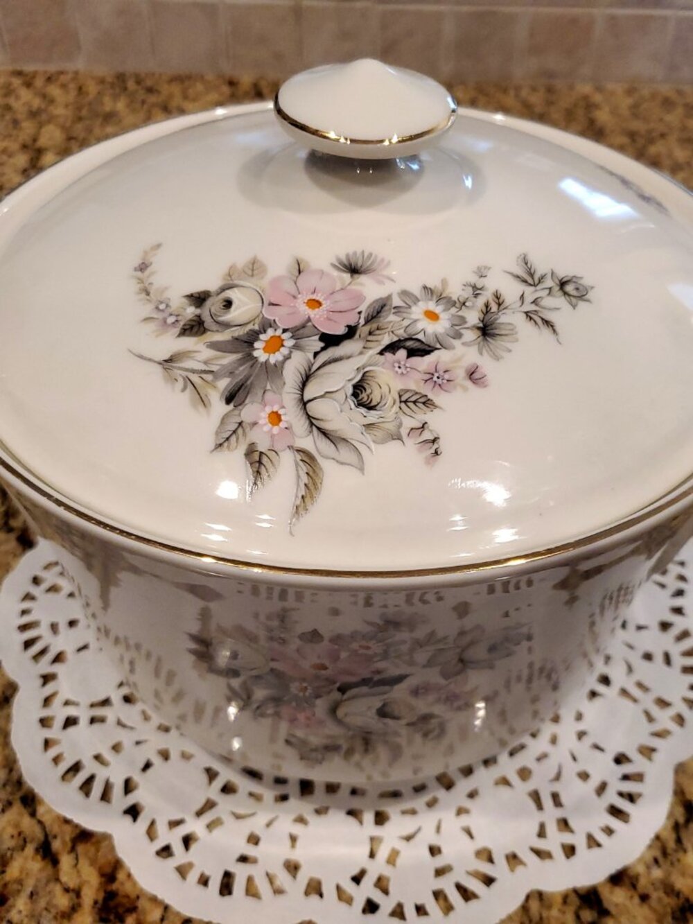 Beautiful Rare Vintage Serving Bowl Floral ROYAL 9.5" Diameter ~ Made in ITALY